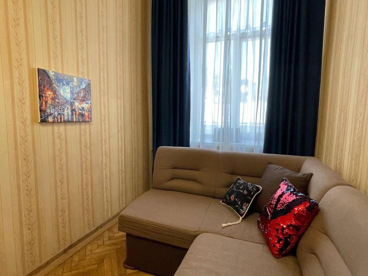 White Rooms On City Center Lviv Luaran gambar