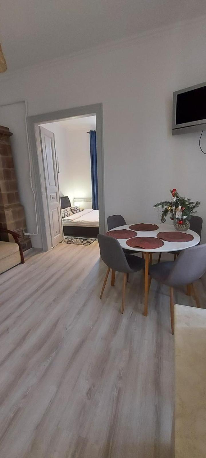 White Rooms On City Center Lviv Luaran gambar